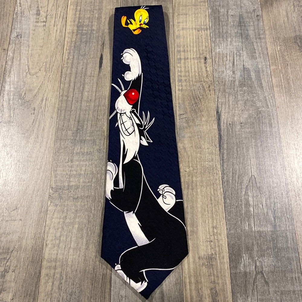 Vintage 1995 Looney Tunes Mania Neck Tie
